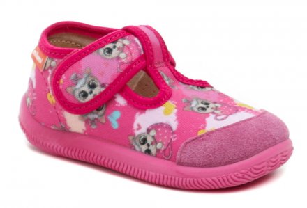 Kinderlaufschuhe mit Klettverschluss über dem Knöchel. Die Schuhe sind aus einer Kombination aus echtem Naturleder und Textil mit Synthetikmaterial hergestellt.