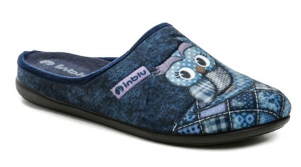 Ganzjährig tragbare Keilschuhe mit durchgehender Schuhspitze aus Textilmaterial.