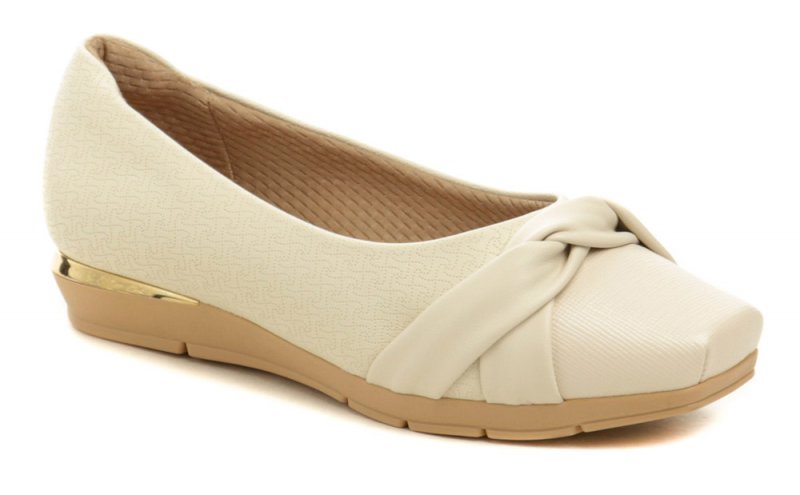 Piccadilly 147300-3 cremefarbene Damen-Keilpumps | ARNO-schuhe.de – Schuhe mit Tradition