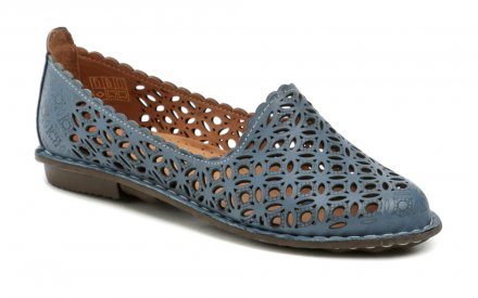Damen-Sommer-Wanderschuhe Typ Mokassins. Das Schuhwerk ist aus echtem Naturleder gefertigt.