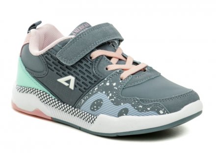 Ganzjahres-Wanderschuhe für Kinder mit Klettverschluss. Die Schuhe sind aus synthetischem Material mit einer Innensohle aus echtem Leder.