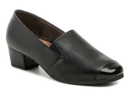 Ganzjahres-Wanderschuhe für Damen aus einer Kombination von Synthetik- und Naturleder.