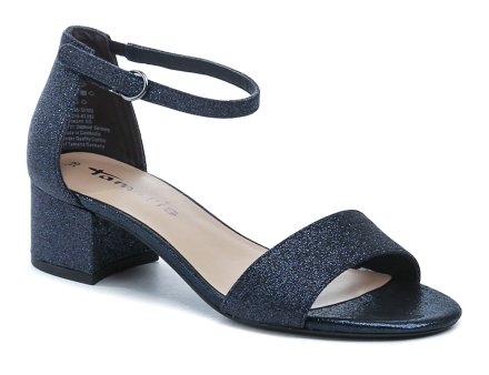 Sommerliche Damen-Sandale mit Absatz und einem Klettverschluss um den Knöchel. Die Schuhe sind aus einer Kombination aus synthetischem und textilem Material hergestellt.