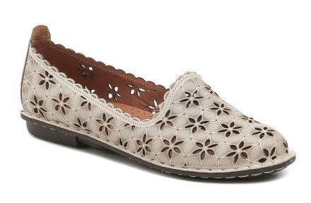 Damen-Sommer-Wanderschuhe Typ Mokassins. Das Schuhwerk ist aus echtem Naturleder gefertigt.