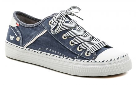 Sommerliche Freizeit-Wanderschuhe mit Schnürsenkeln, aus Textilmaterial.