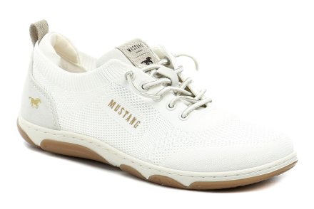 Sommerliche Freizeit-Wanderschuhe mit elastischen Schnürsenkeln, aus Textilmaterial in Kombination mit Synthetik.