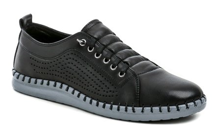 Ganzjahres-Wanderschuhe für Frauen zum Hineinschlüpfen. Die Schuhe sind aus echtem Naturleder gefertigt.