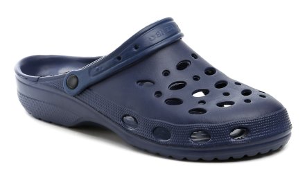 Ganzjahres-Schlupfschuhe mit Riemen um die Ferse oder über den Spann, aus Kunststoff mit Textil-Innensohle.