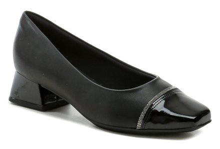 Ganzjahres-Wanderschuhe für Damen mit niedrigem Absatz, aus hochwertigem Synthetikmaterial mit bequemer Innensohle. Spezielle BUNION-Behandlung - weiches Material im Zehenbereich.