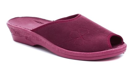 Damen-Slipper für jede Jahreszeit mit leichtem Keilabsatz und freier Zehenpartie, aus Textilmaterial.