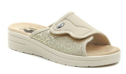 Medizinische Sommerschuhe für Damen aus flexiblem Textilmaterial, geeignet bei Hallux valgus. Die Schuhe bestehen aus Textilmaterial.