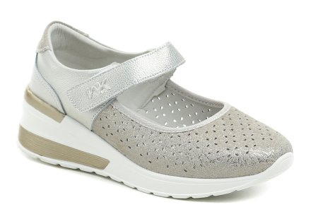 Sommerliche Damen-Wanderschuhe mit Keilabsatz und Klettverschluss. Die Schuhe bestehen aus einer Kombination aus Echtleder und Synthetikmaterial.