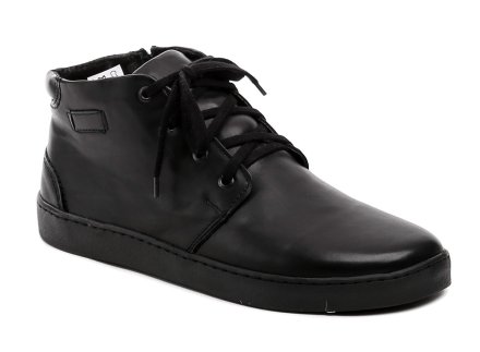 Winterliche Schnürschuhe für Herren. Die Schuhe sind aus echtem Leder gefertigt und innen mit Fell gefüttert.