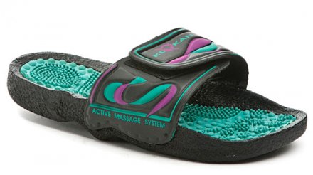 Strandschuhe mit Massageeffekt aus synthetischem Material.