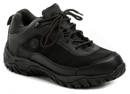Ganzjahres-Trekkingschuhe mit Schnürsenkeln, hergestellt aus einer Kombination von echtem Leder mit Synthetik und Textilmaterial.