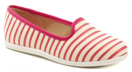 Sommerliche Wander- und Freizeitschuhe für Kinder, aus Textilmaterial mit weicher Textilinnensohle.
