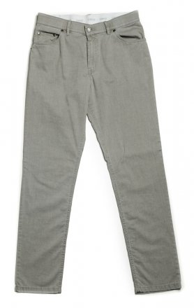 Herrenjeans aus Textilmaterial.