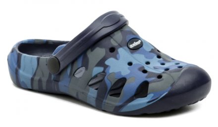 Sommerliche Schlupfschuhe mit einem Riemen um die Ferse oder über den Knöchel, aus synthetischem Material.