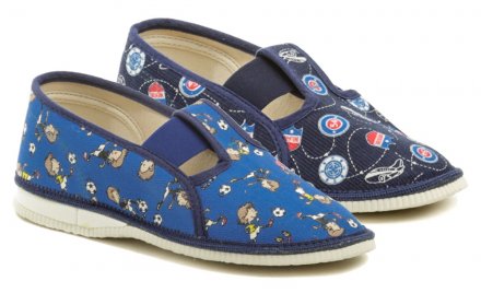 Ganzjährige Haus- und Pantoffelschuhe für Jungen, aus Textilmaterial.