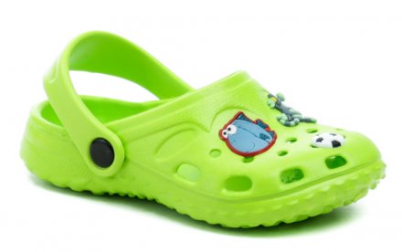 Sommerliche Schlupfschuhe mit einem Riemen um die Ferse oder über den Knöchel, aus synthetischem Material.