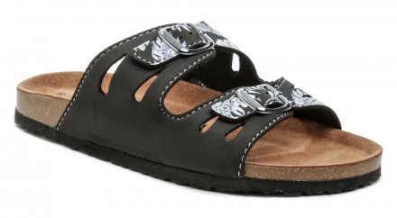 Haus- und Pantoffelschuhe, hergestellt aus einer Kombination von Kunstleder und Textilmaterial.